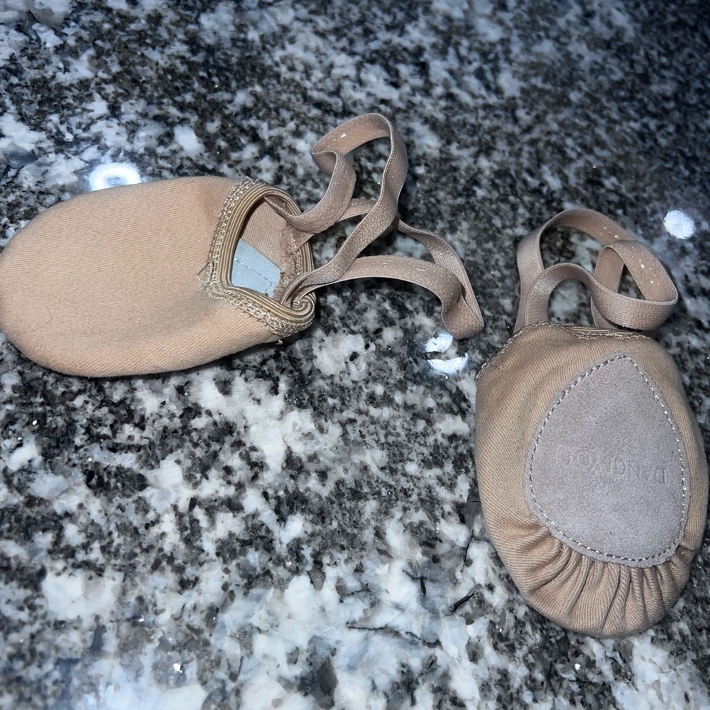 Half sole dance jazz shoes tan size 12